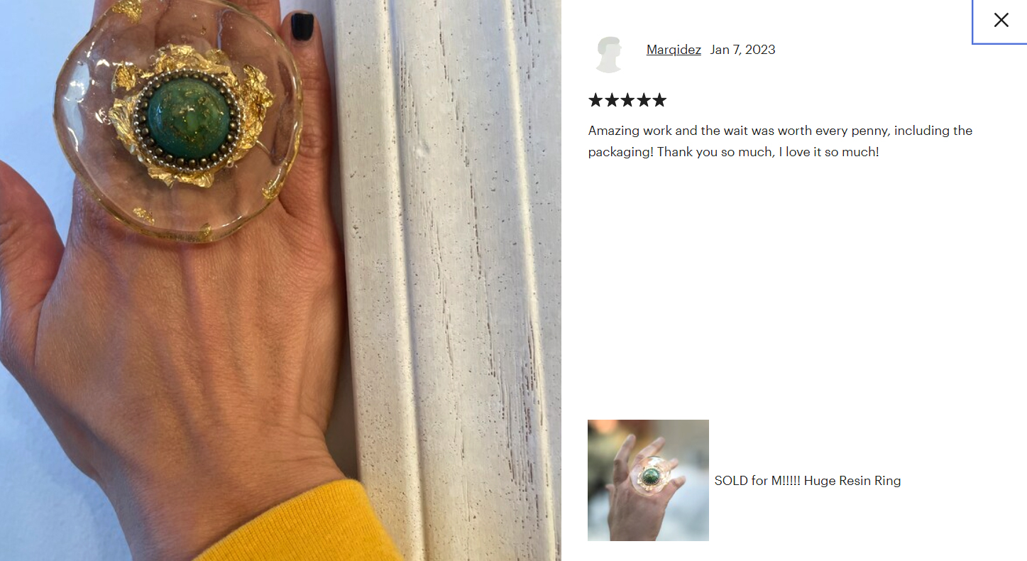 Recensione originale su Etsy con foto: un grande anello con un elemento colorato