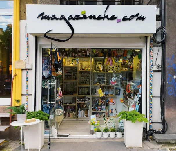 Magazinche.com — photo from the PAGANE uniques stockists page